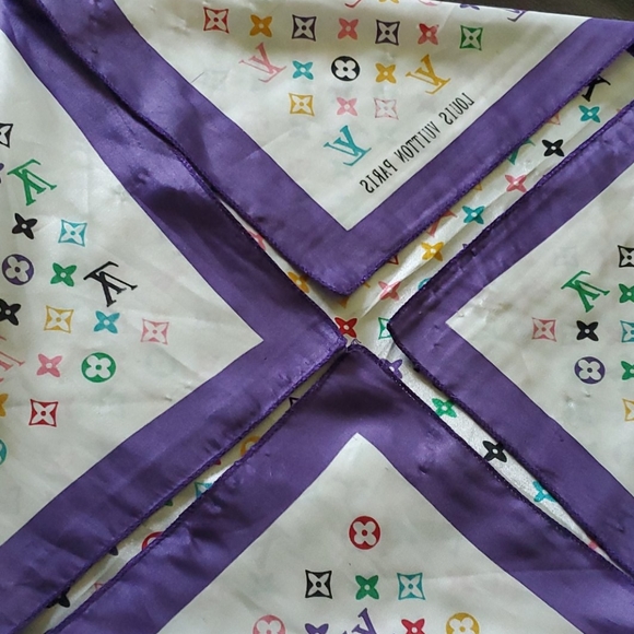 *Sold*Scarf - Picture 8 of 8